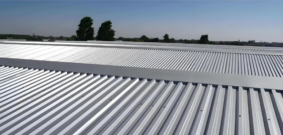 鋼結(jié)構(gòu)車(chē)間褪色、銹蝕、滲漏等修繕三種方法！(圖10)